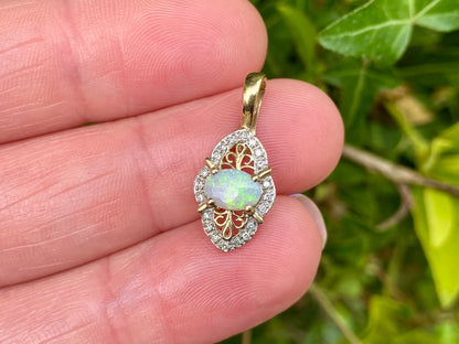 9ct Gold Opal & Diamond Pendant