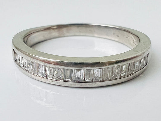 18ct Gold Diamond Ring