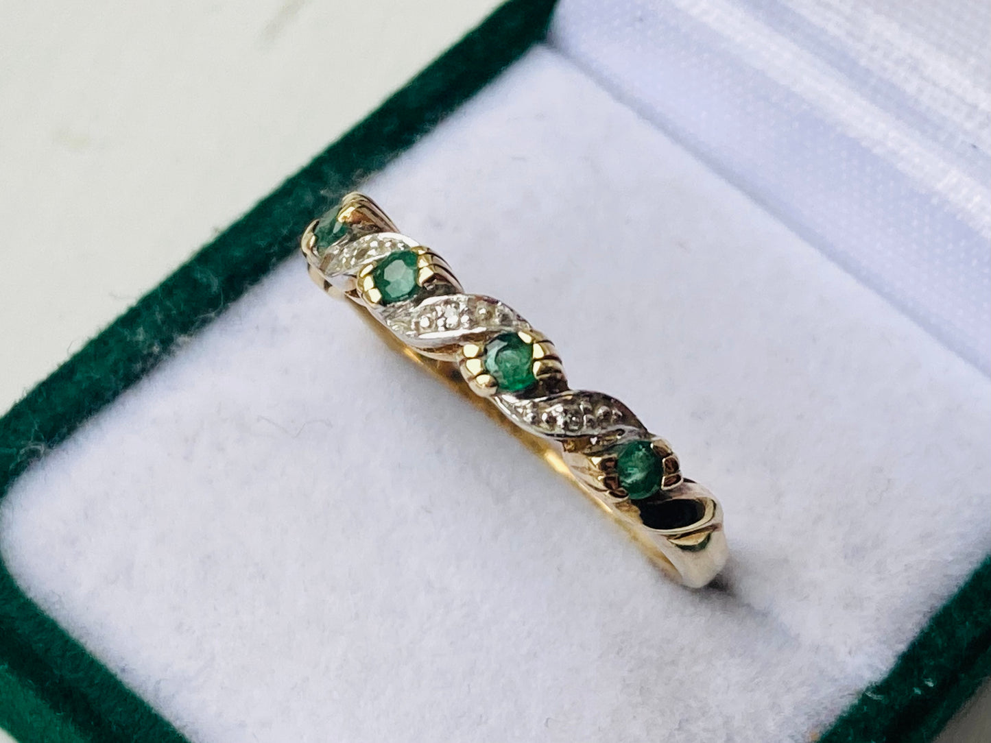 9ct Gold Emerald & Diamond Ring