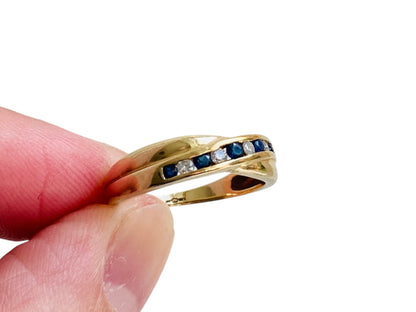 9ct Gold Sapphire & Diamond Ring