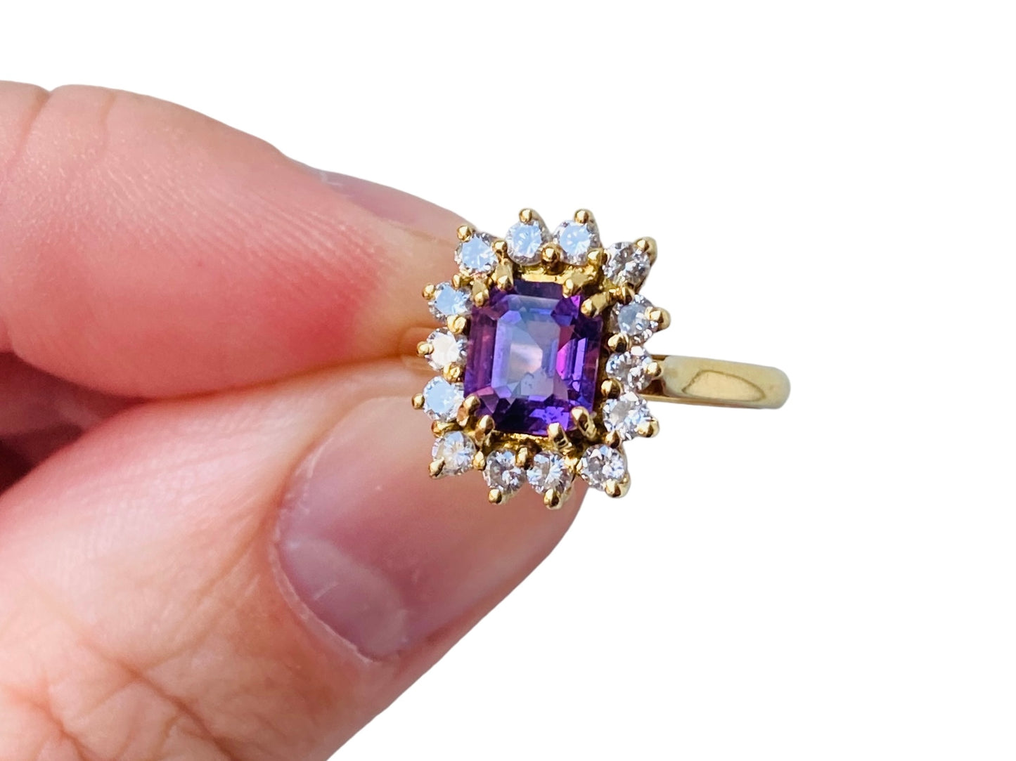 Vintage 18ct Gold Amethyst & Diamond Ring