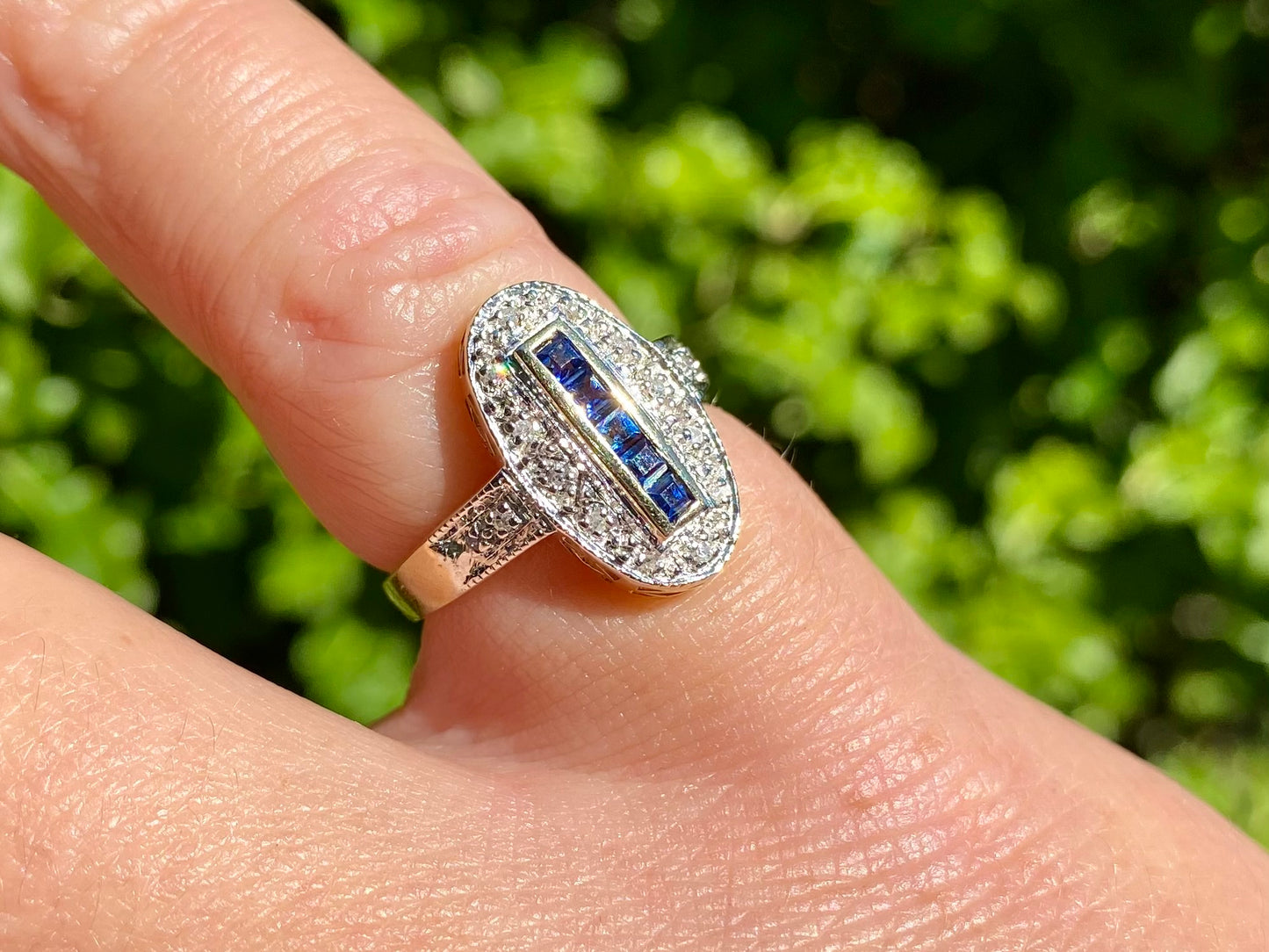 9ct Gold Sapphire & Diamond Ring