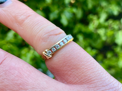 9ct Gold Eleven-Stone 0.33ct Diamond Ring