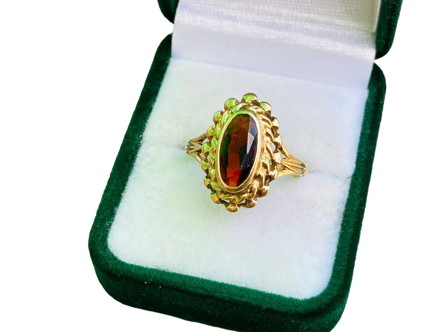 Vintage 9ct Gold Garnet Ring