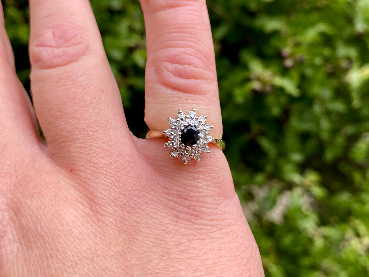 Vintage 9ct Gold Sapphire & Diamond Ring