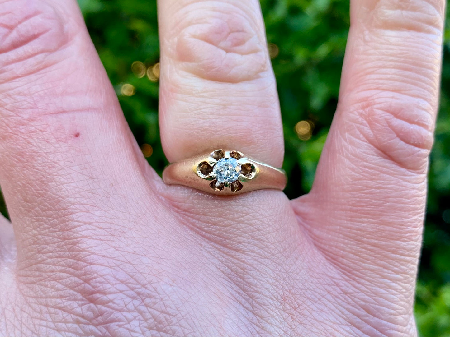 Vintage 9ct Gold Diamond Ring