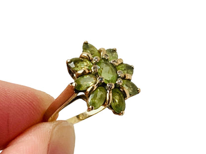 9ct Gold Peridot & Diamond Ring