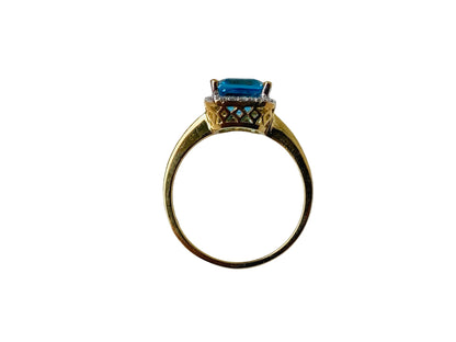 9ct Gold Topaz & Diamond Ring