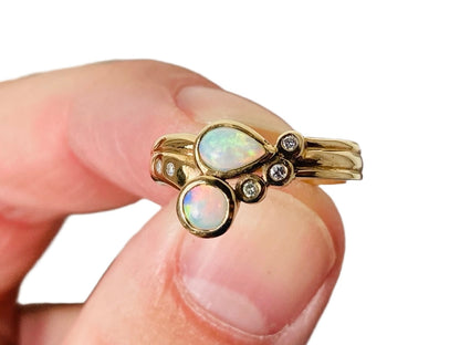 9ct Gold Opal & Diamond Ring