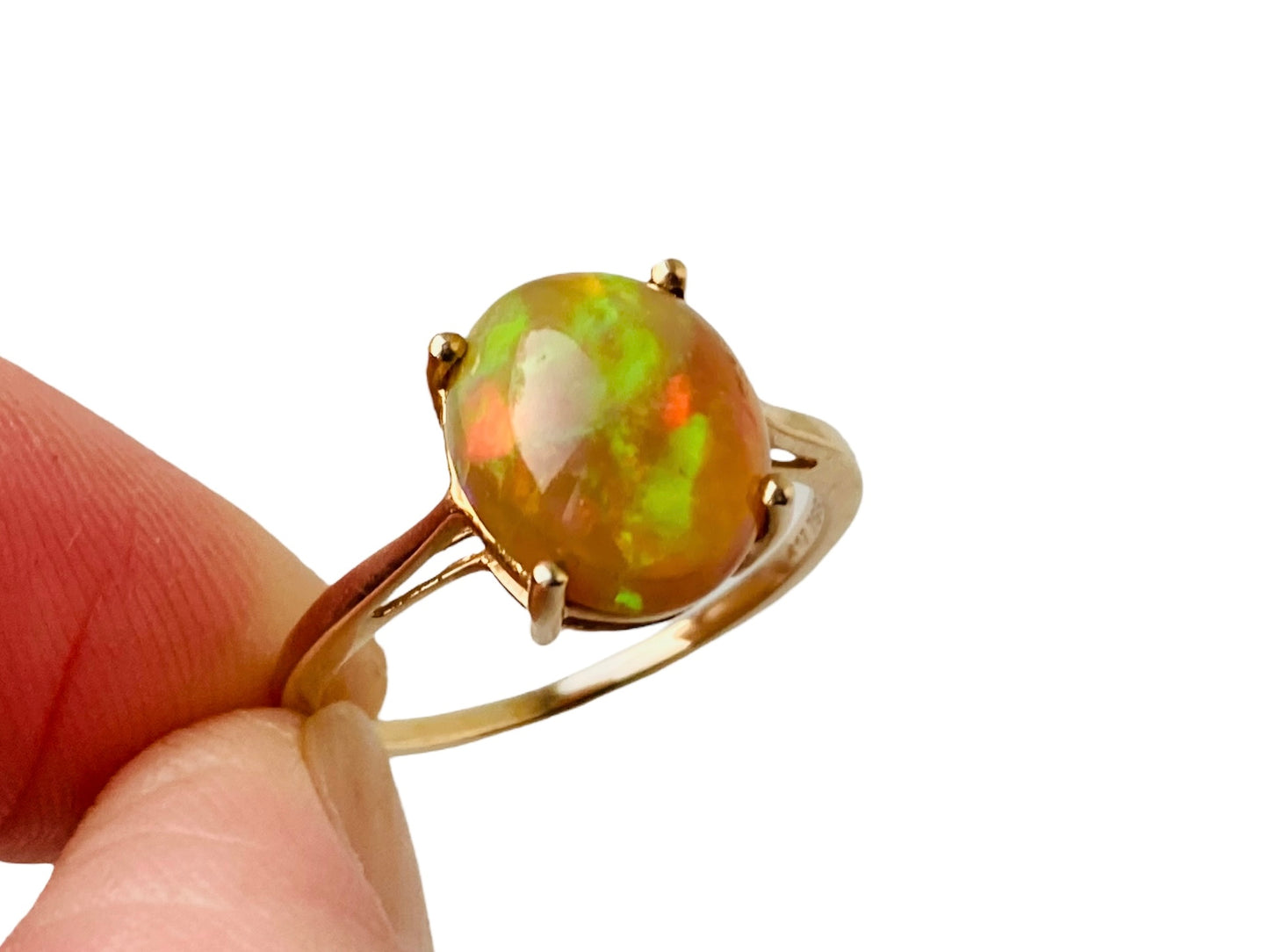 9ct Gold Opal Ring