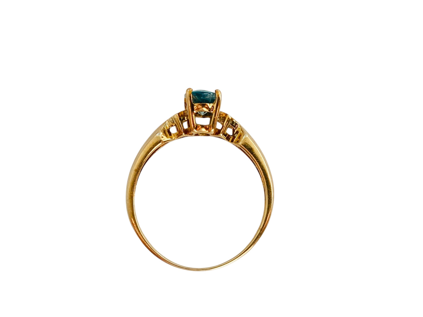 9ct Gold Topaz & Diamond Ring