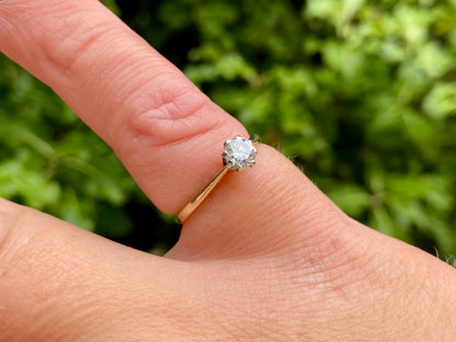 Vintage 9ct Gold Diamond Solitaire Ring