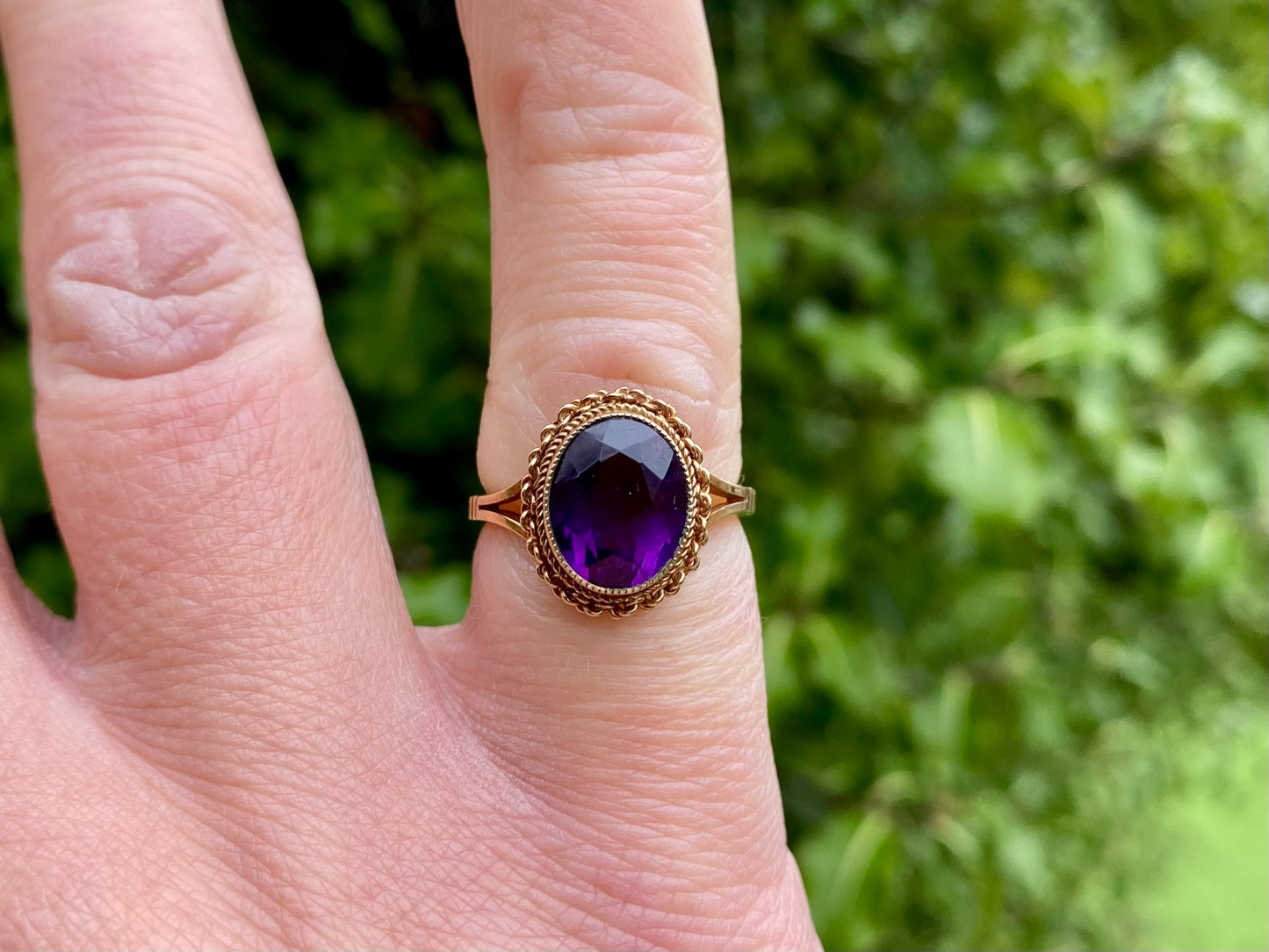 Vintage 9ct Gold Amethyst Ring