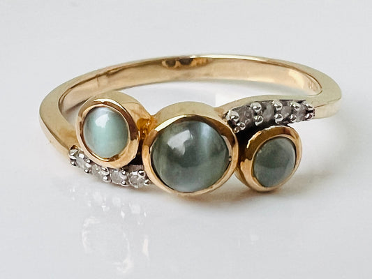 9ct Gold Cats Eye & Diamond Ring