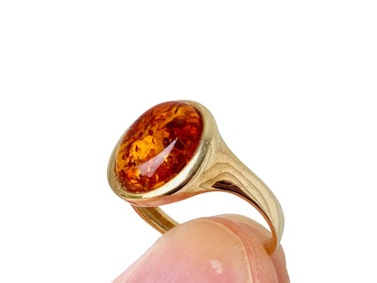 9ct Gold Amber Ring