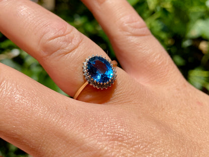 Vintage 9ct Gold Topaz & Diamond Ring