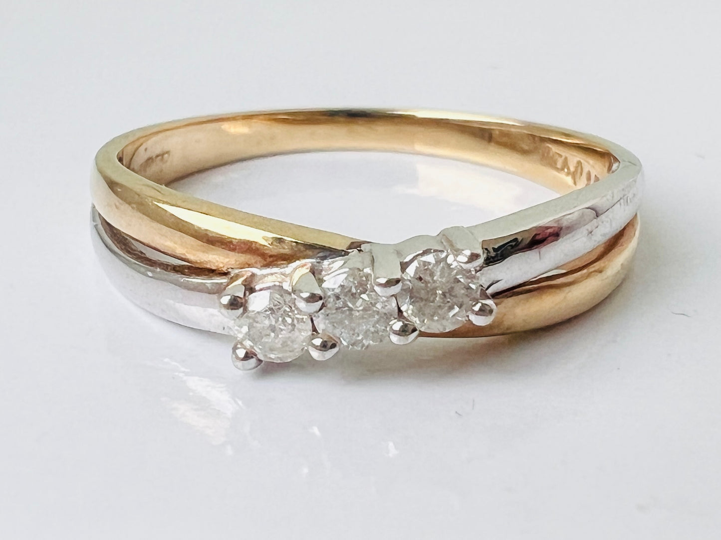 9ct Gold Diamond Ring