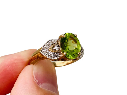 9ct Gold Peridot & Diamond Ring