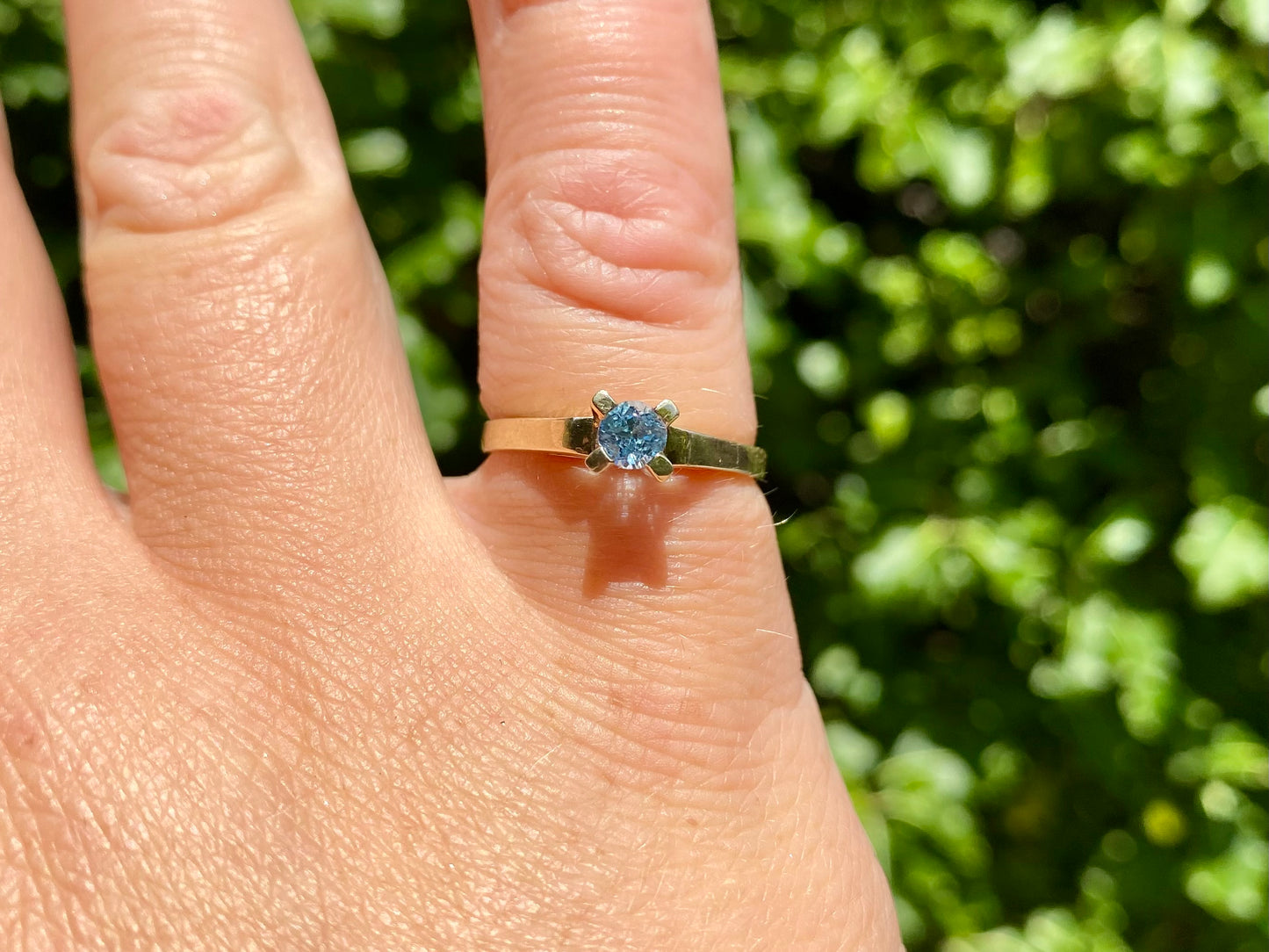 9ct Gold Blue Zircon Ring