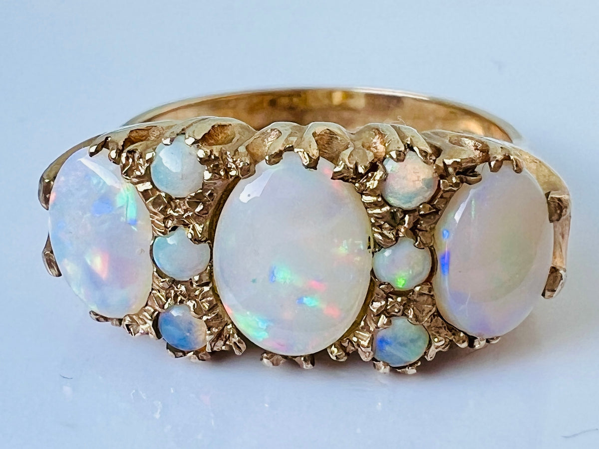 Vintage 9ct Gold Opal Ring