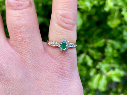 9ct Gold Emerald & Diamond Ring