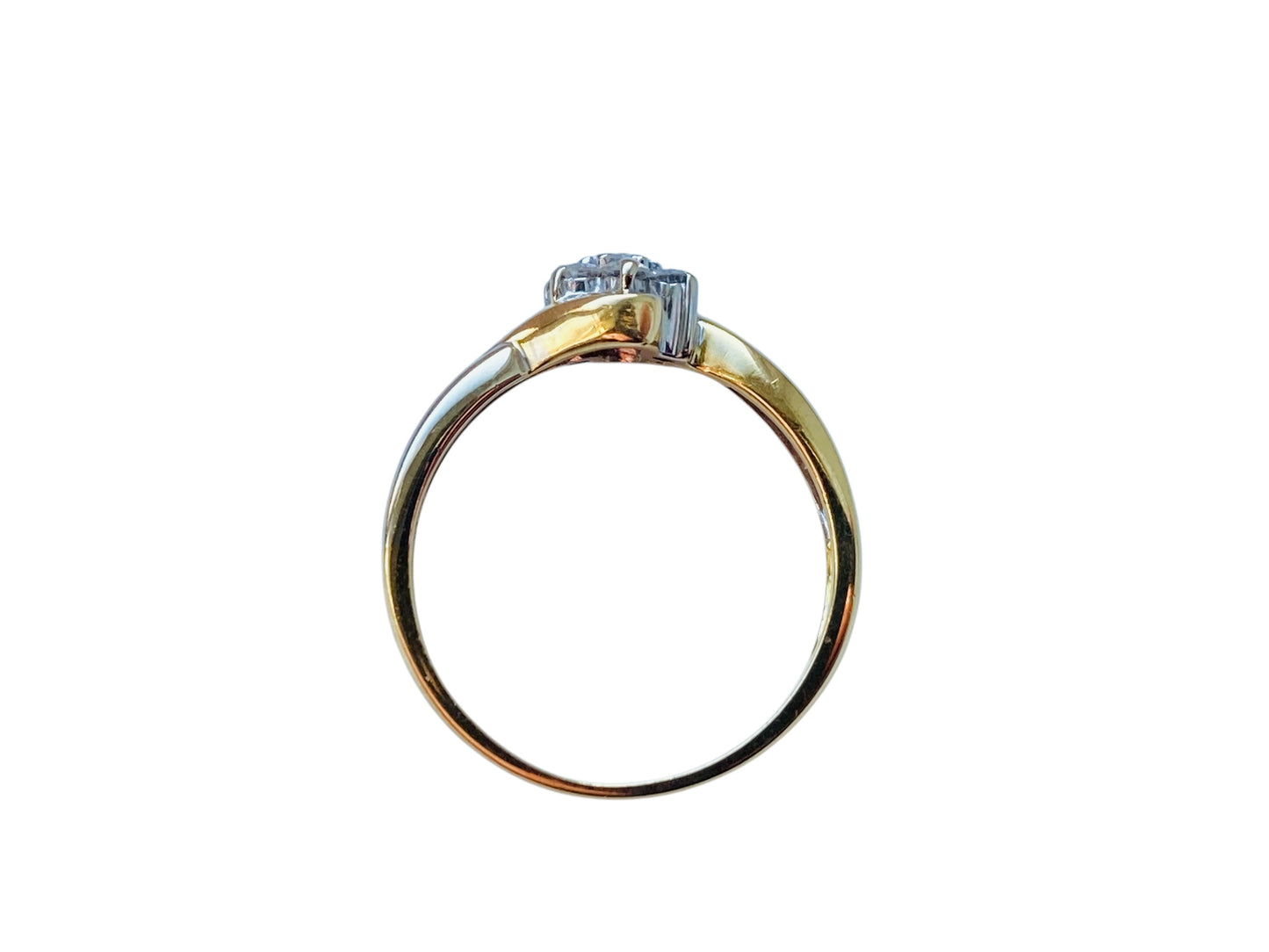 18ct Gold Diamond Daisy Ring