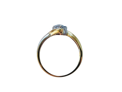 18ct Gold Diamond Daisy Ring