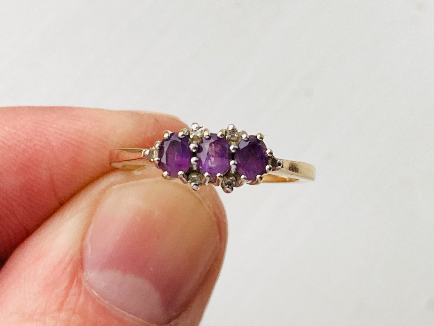 9ct Gold Amethyst & Diamond Ring