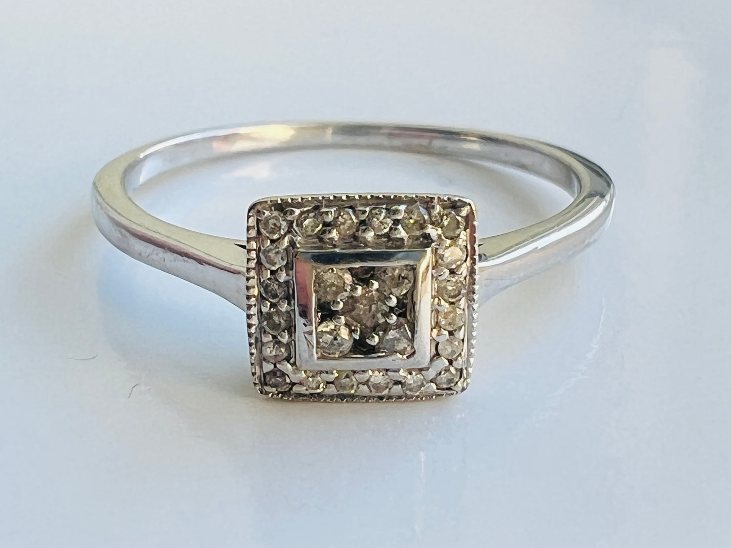 9ct Gold Diamond Ring