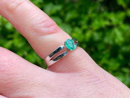 9ct Gold Emerald Ring