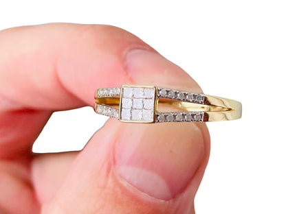 9ct Gold Diamond Ring