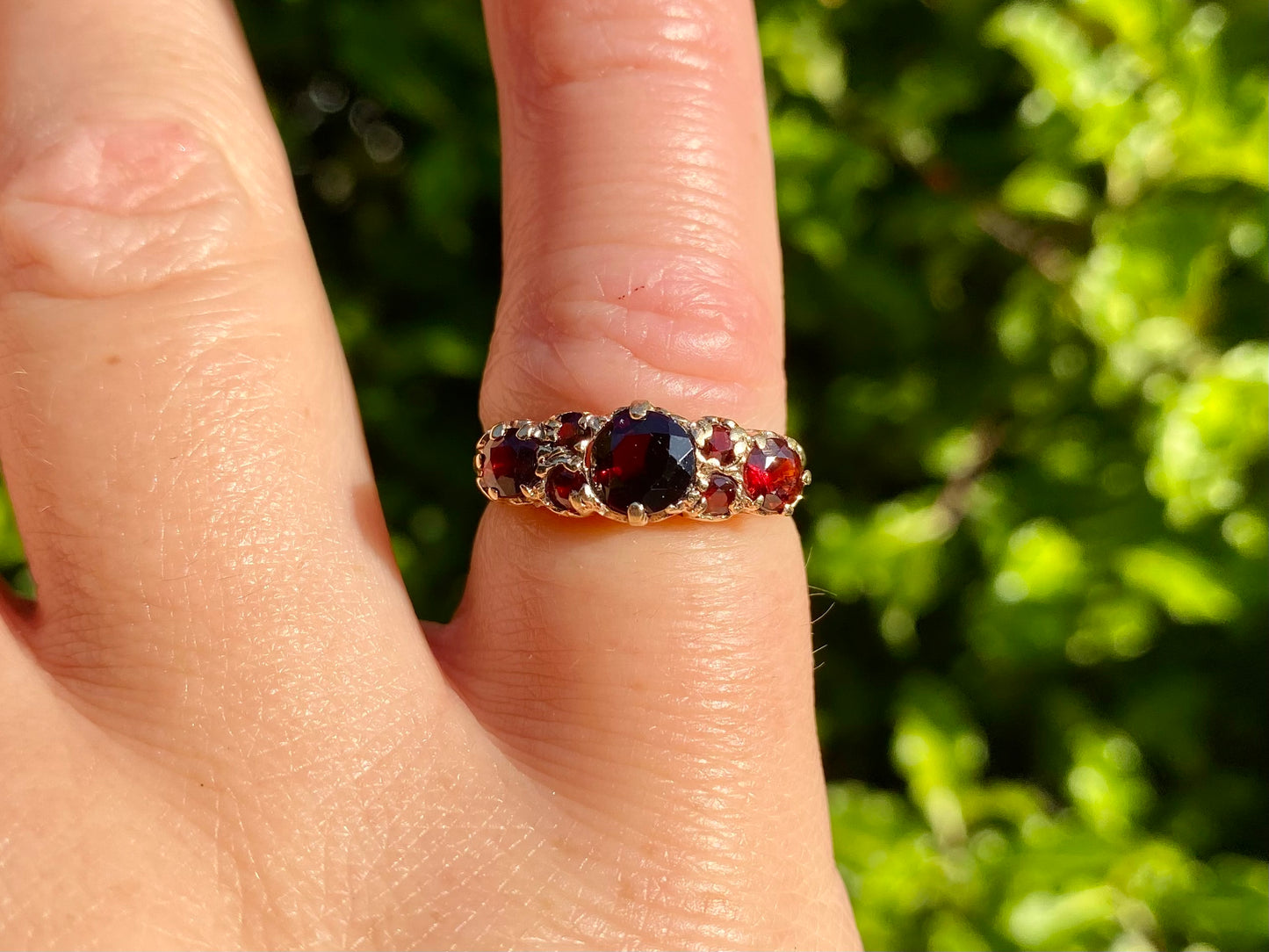 Vintage 9ct Gold Garnet Ring
