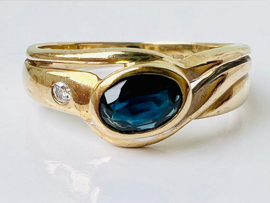 9ct Gold Sapphire & Diamond Ring