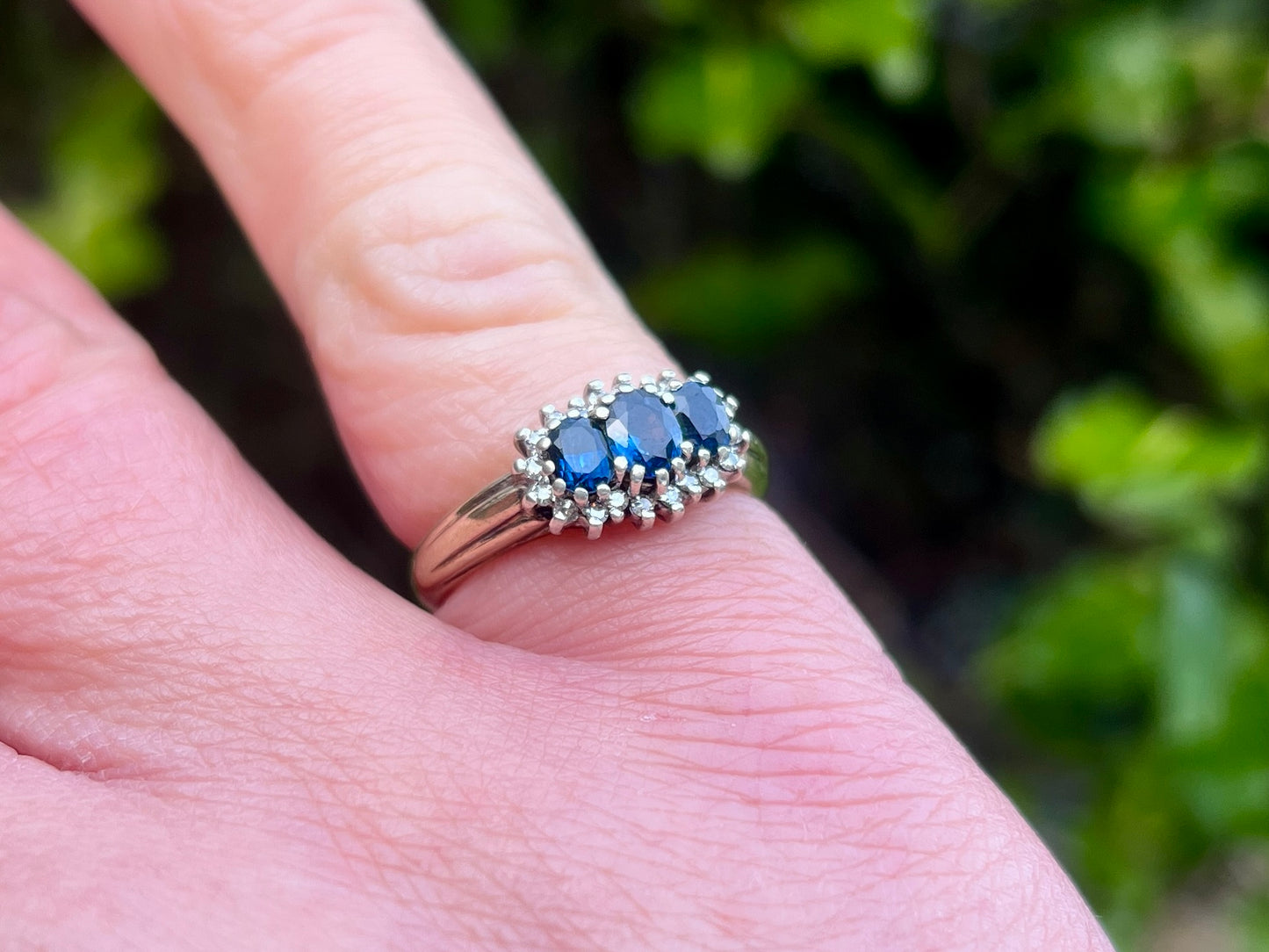 9ct Gold Sapphire & Diamond Ring