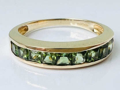 9ct Gold Green Sapphire Ring