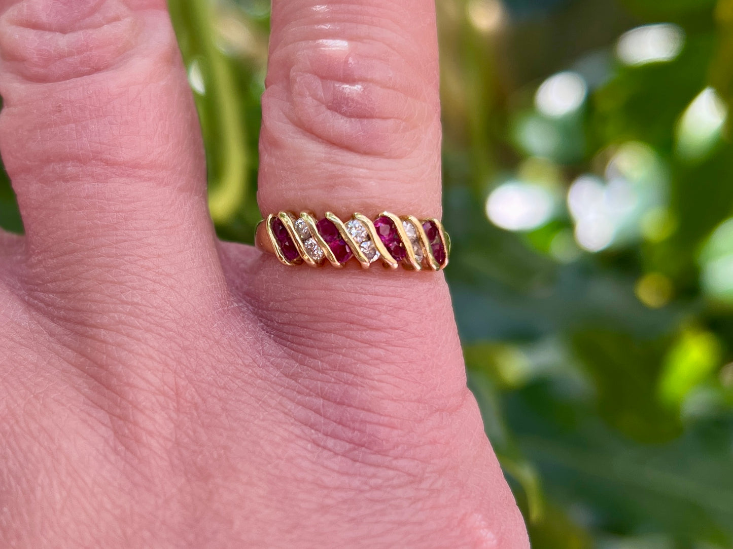 Vintage 18ct Gold Ruby & Diamond Ring