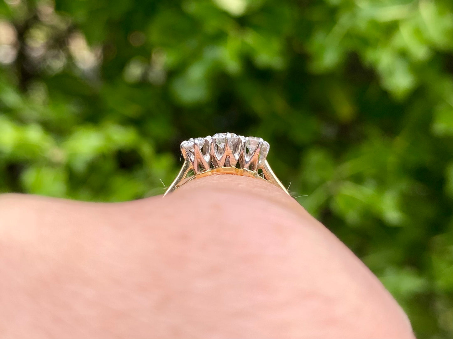 Vintage 18ct Gold Three-Stone Diamond Ring
