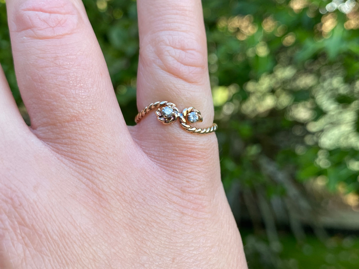 Vintage 9ct Gold Diamond Rope Ring