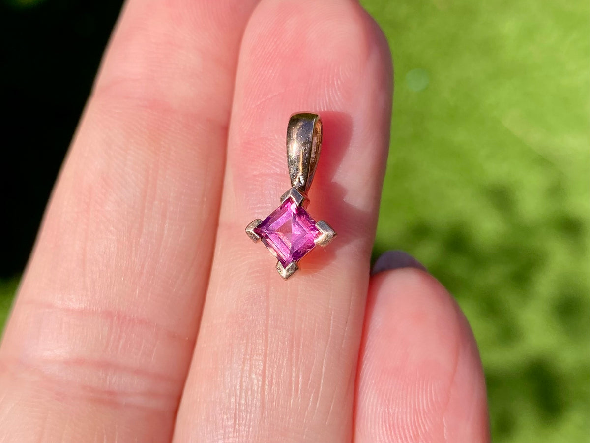 9ct Rose Gold Pink Sapphire Pendant