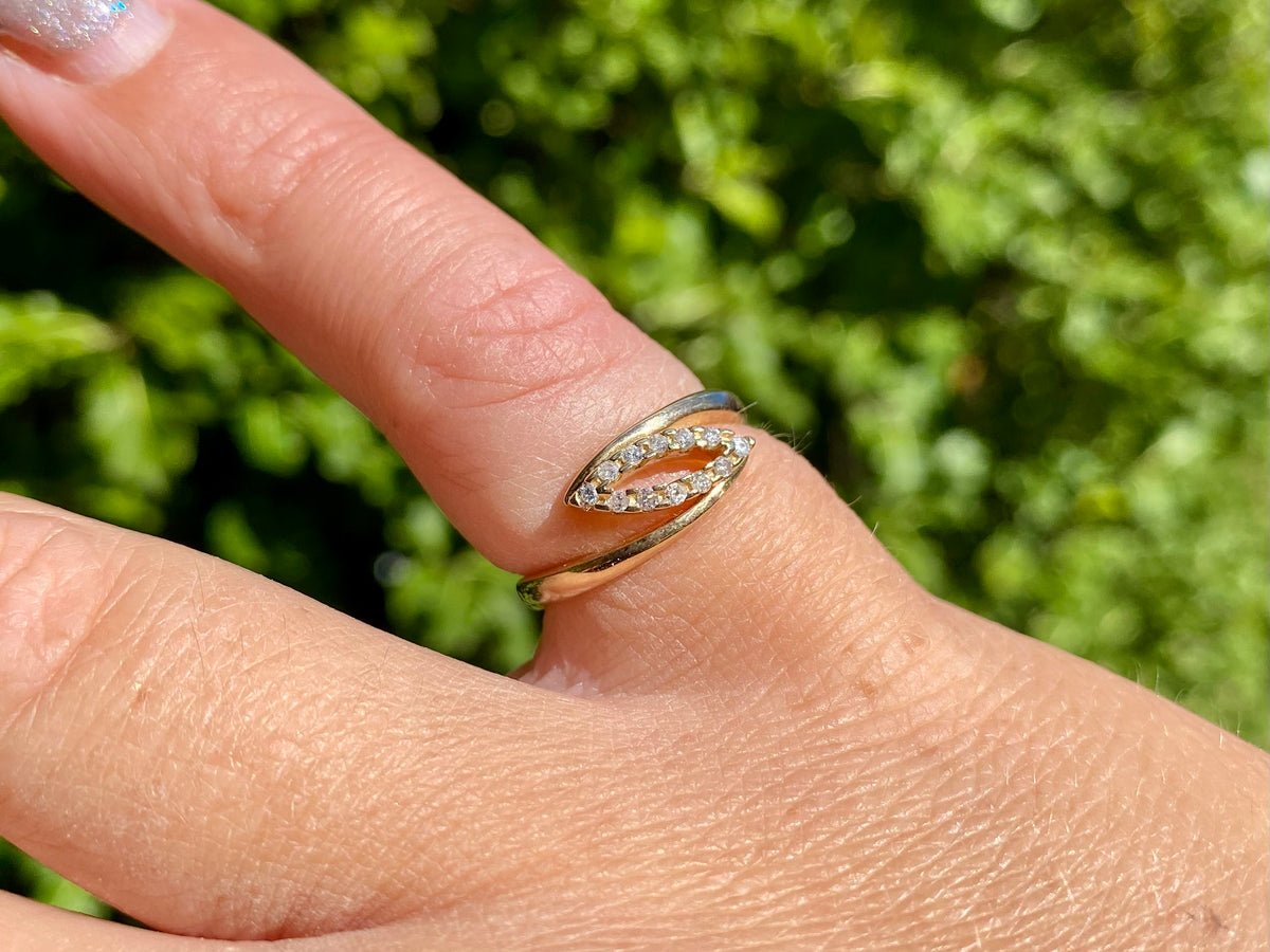 9ct Gold Diamond Ring