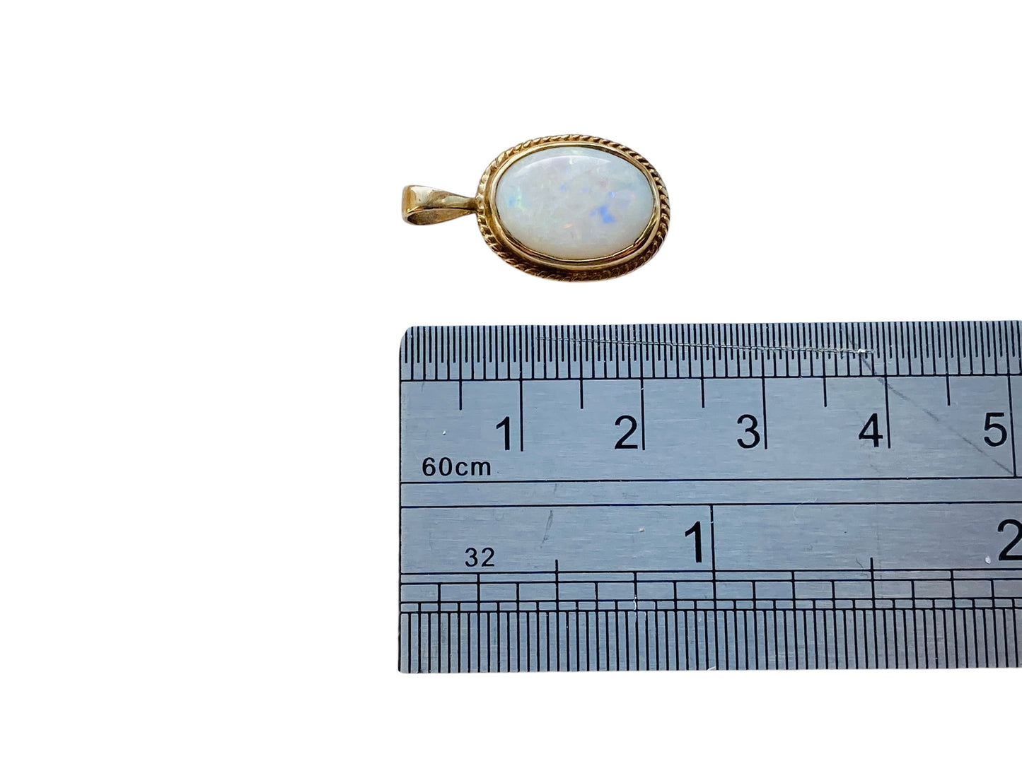 Vintage 9ct Gold Opal Pendant