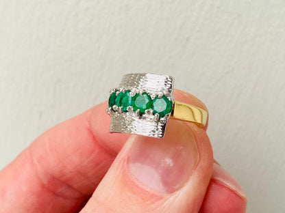 18ct Gold Emerald Ring