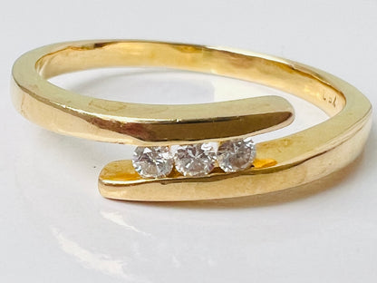 18ct Gold Three-Stone Diamond Ring