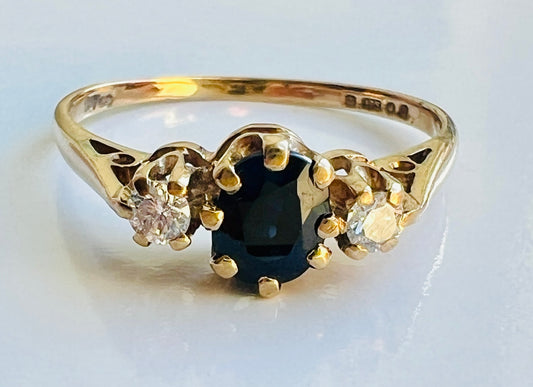 Vintage 9ct Gold Sapphire & Diamond Ring