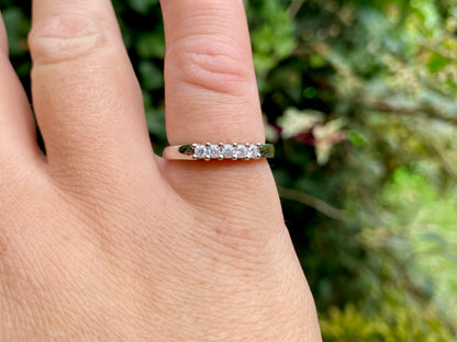 18ct Gold Diamond Ring