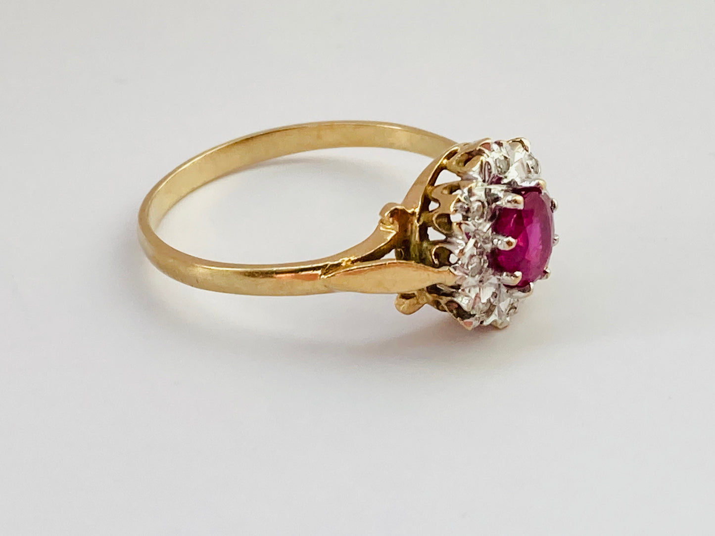 Vintage 9ct Gold Ruby & Diamond Ring