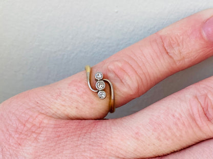 18ct Gold Diamond Ring