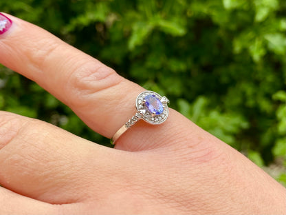 9ct Gold Tanzanite & Diamond Ring