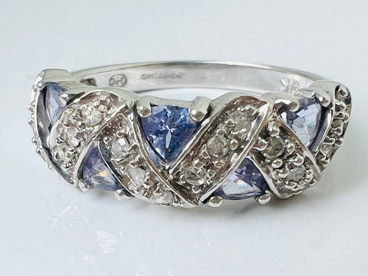 9ct Gold Tanzanite & Diamond Ring