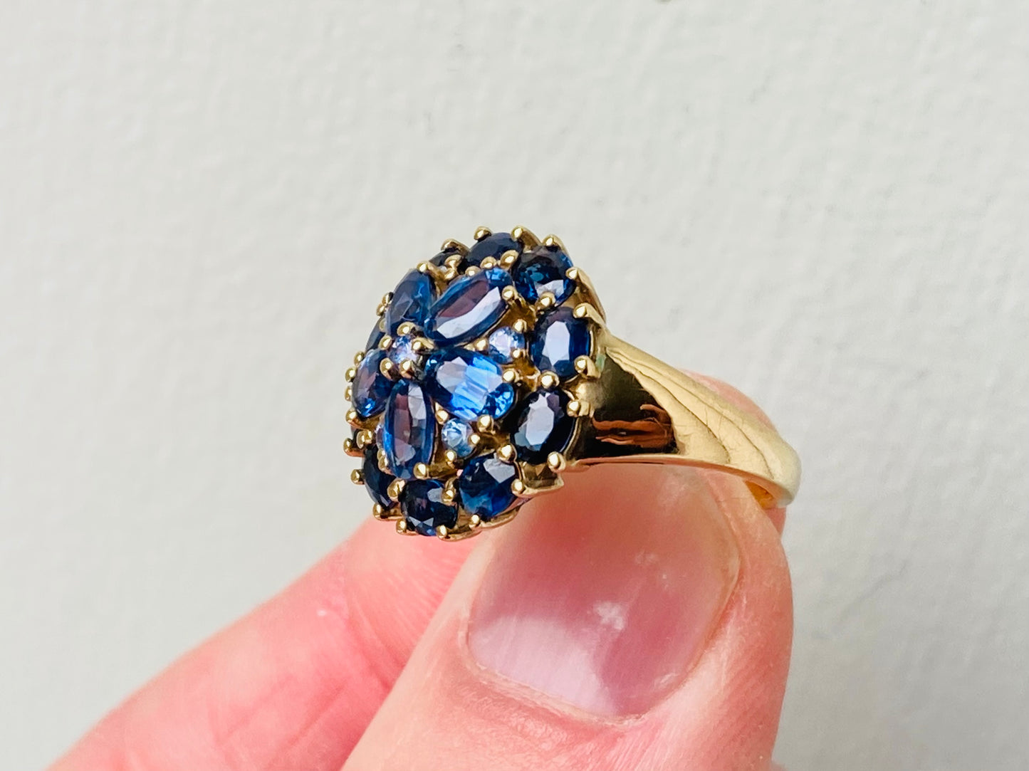 9ct Gold Sapphire & Blue Topaz Cluster Ring